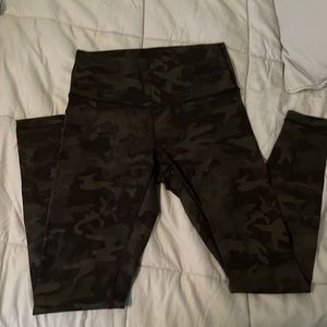 Camo Lululemon Wunder Under High Rise Tight 28” Full on Luxtreme Leggings